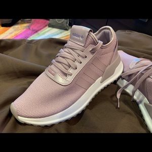 Women’s adidas sneaker